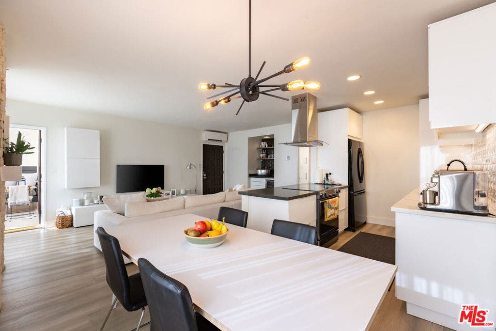 10654 Wilkins Avenue, #5, Los Angeles, CA 90024 10654 Wilkins Avenue, #5, Los Angeles, CA 90024
