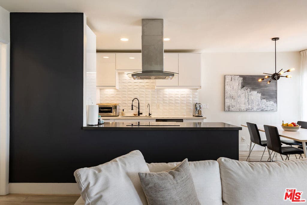10654 Wilkins Avenue, #5, Los Angeles, CA 90024 10654 Wilkins Avenue, #5, Los Angeles, CA 90024