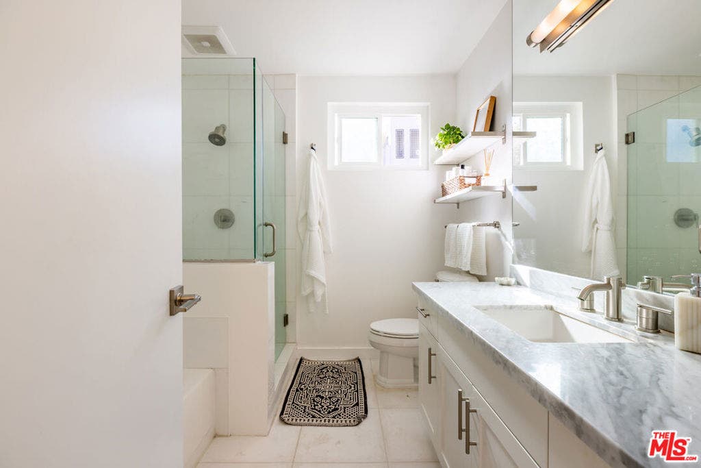 10654 Wilkins Avenue, #5, Los Angeles, CA 90024 10654 Wilkins Avenue, #5, Los Angeles, CA 90024