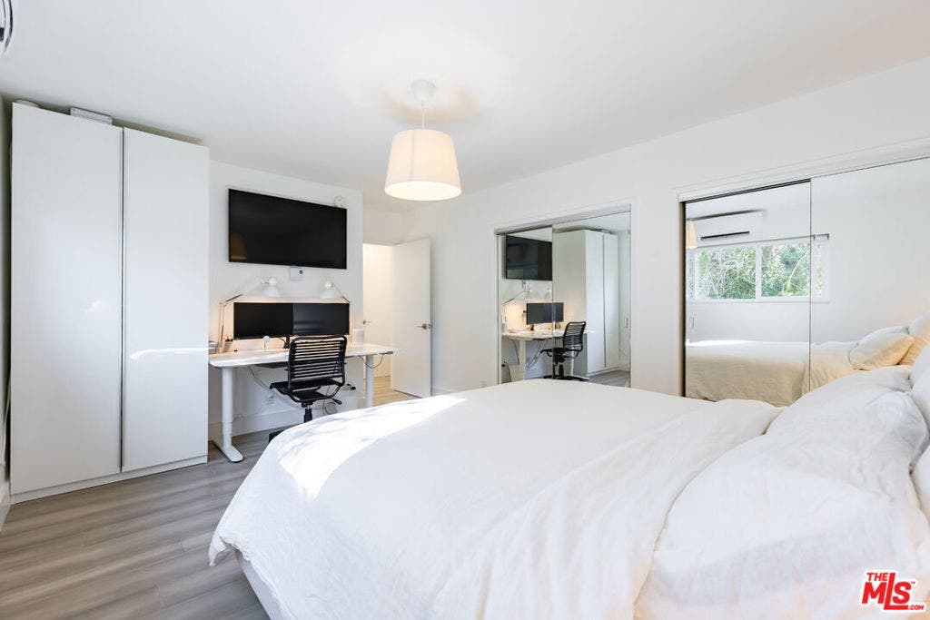 10654 Wilkins Avenue, #5, Los Angeles, CA 90024 10654 Wilkins Avenue, #5, Los Angeles, CA 90024
