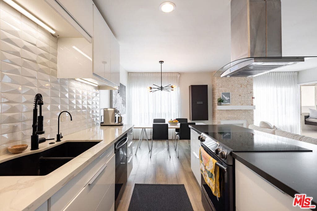 10654 Wilkins Avenue, #5, Los Angeles, CA 90024 10654 Wilkins Avenue, #5, Los Angeles, CA 90024