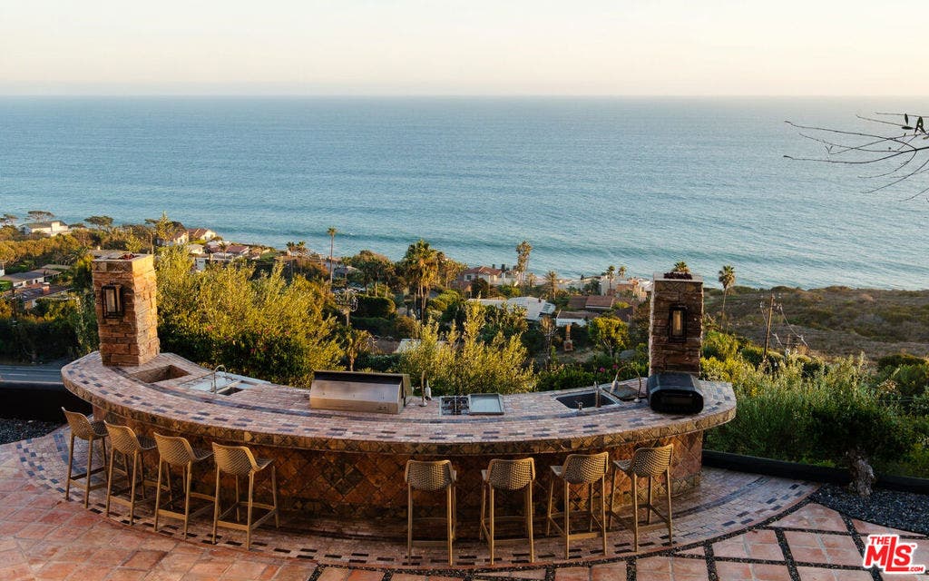 32045 Pacific Coast Highway, Malibu, CA 90265 32045 Pacific Coast Highway, Malibu, CA 90265