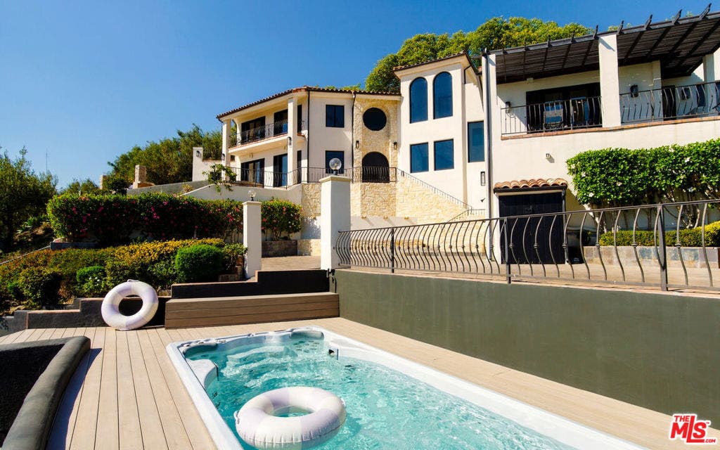 32045 Pacific Coast Highway, Malibu, CA 90265 32045 Pacific Coast Highway, Malibu, CA 90265