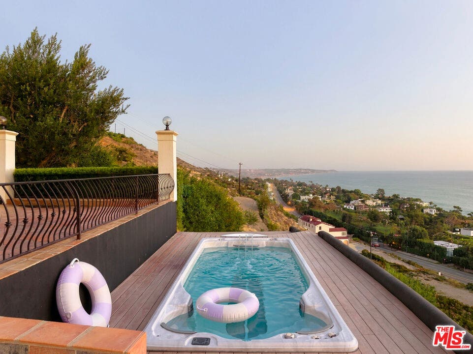 32045 Pacific Coast Highway, Malibu, CA 90265 32045 Pacific Coast Highway, Malibu, CA 90265
