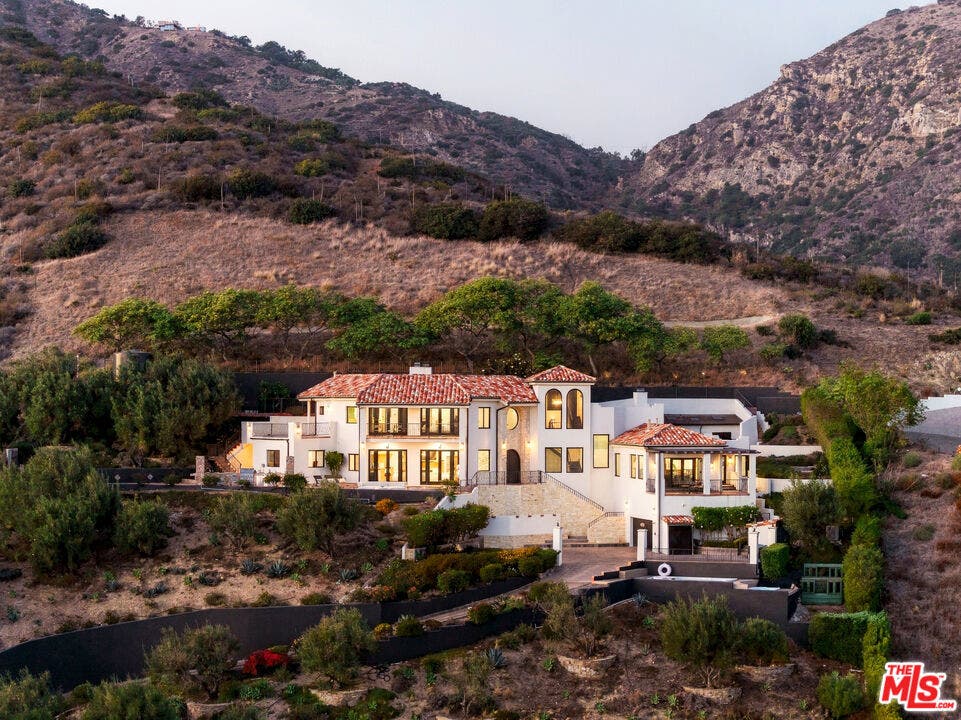 32045 Pacific Coast Highway, Malibu, CA 90265 32045 Pacific Coast Highway, Malibu, CA 90265