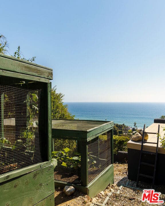 32045 Pacific Coast Highway, Malibu, CA 90265 32045 Pacific Coast Highway, Malibu, CA 90265