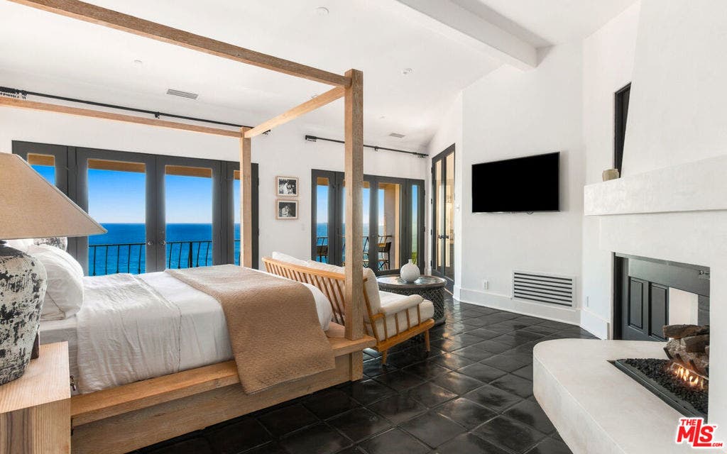 32045 Pacific Coast Highway, Malibu, CA 90265 32045 Pacific Coast Highway, Malibu, CA 90265