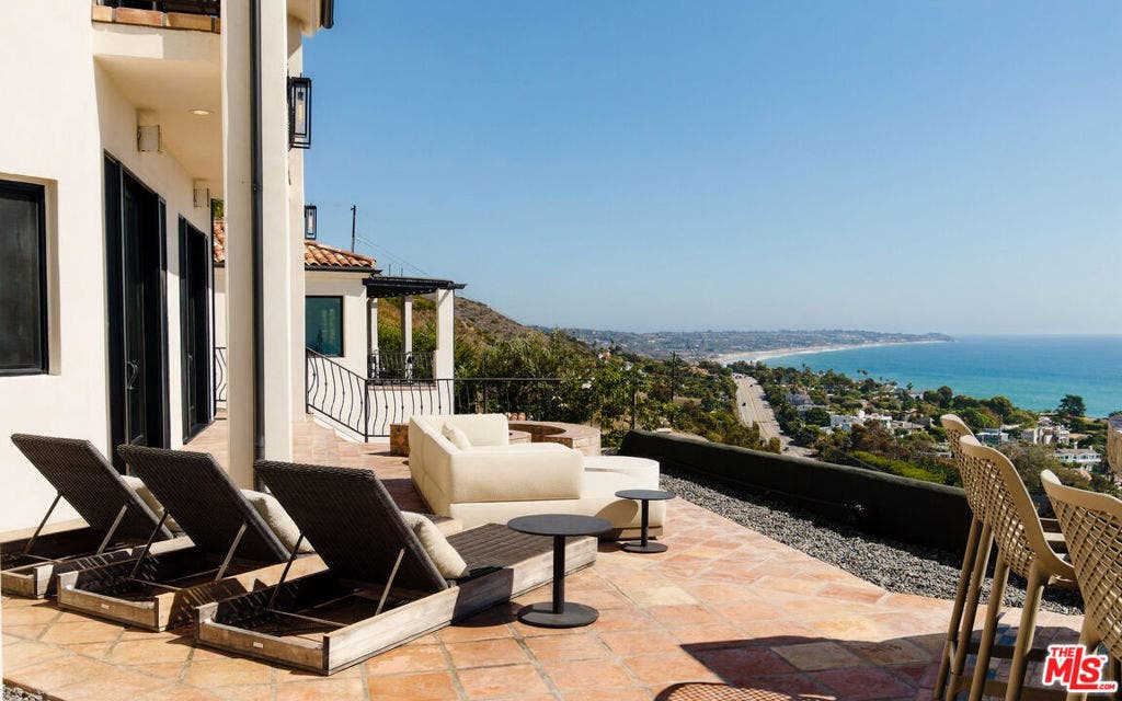 32045 Pacific Coast Highway, Malibu, CA 90265 32045 Pacific Coast Highway, Malibu, CA 90265