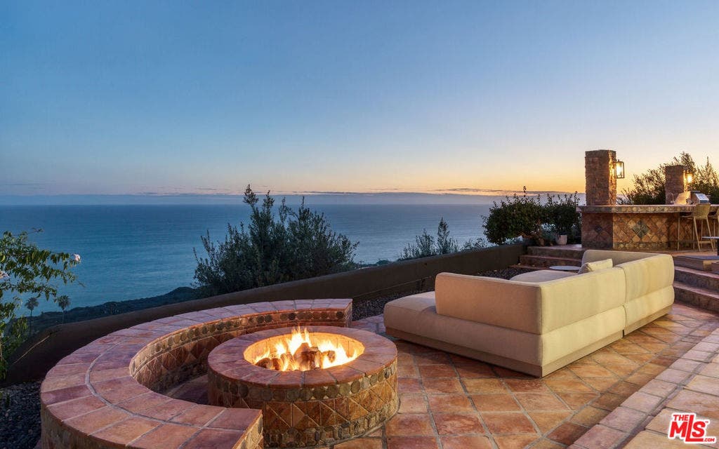 32045 Pacific Coast Highway, Malibu, CA 90265 32045 Pacific Coast Highway, Malibu, CA 90265