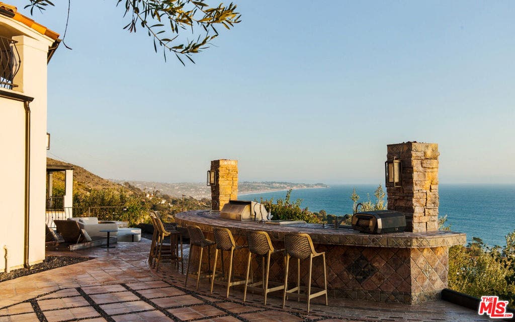 32045 Pacific Coast Highway, Malibu, CA 90265 32045 Pacific Coast Highway, Malibu, CA 90265