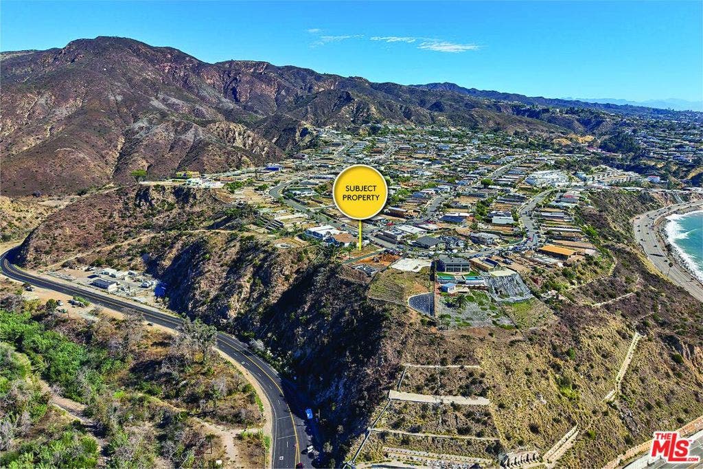 3913 Malibu Vista Drive, Malibu, CA 90265 3913 Malibu Vista Drive, Malibu, CA 90265
