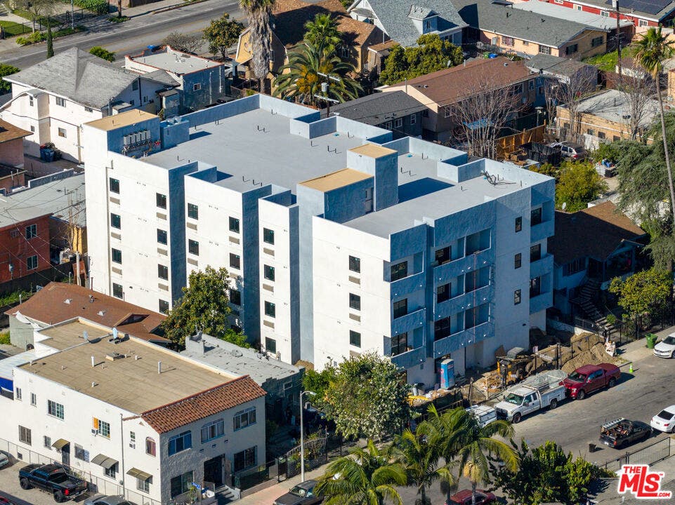 1432 E 25th Street, Los Angeles, CA 90011 1432 E 25th Street, Los Angeles, CA 90011