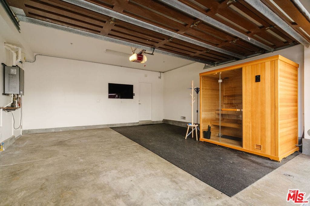 5837 N Lantern Court, Playa Vista, CA 90094 5837 N Lantern Court, Playa Vista, CA 90094