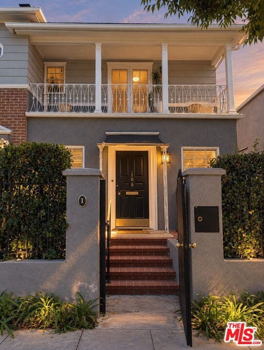 Property photo for 406 S Roxbury Drive, Beverly Hills, CA