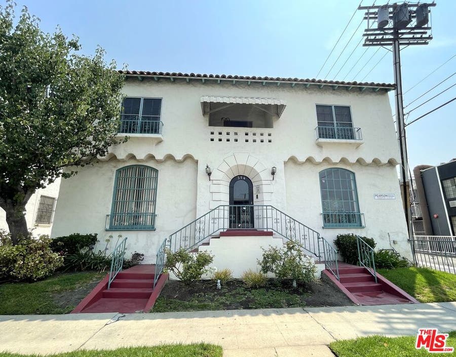 Property photo for 314 N Genesee Avenue, Los Angeles, CA