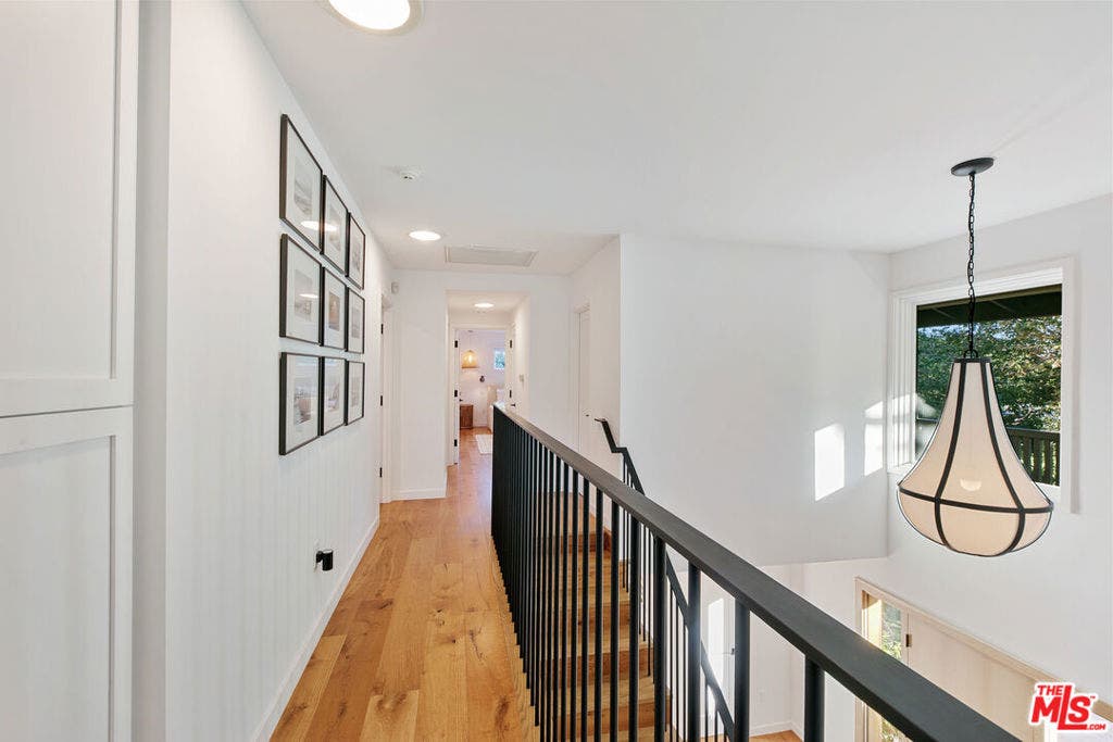 30601 Las Estrellas Drive, Malibu, CA 90265