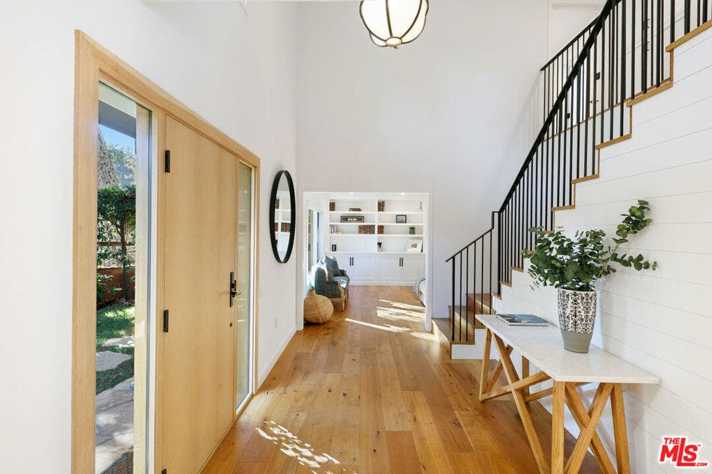 30601 Las Estrellas Drive, Malibu, CA 90265