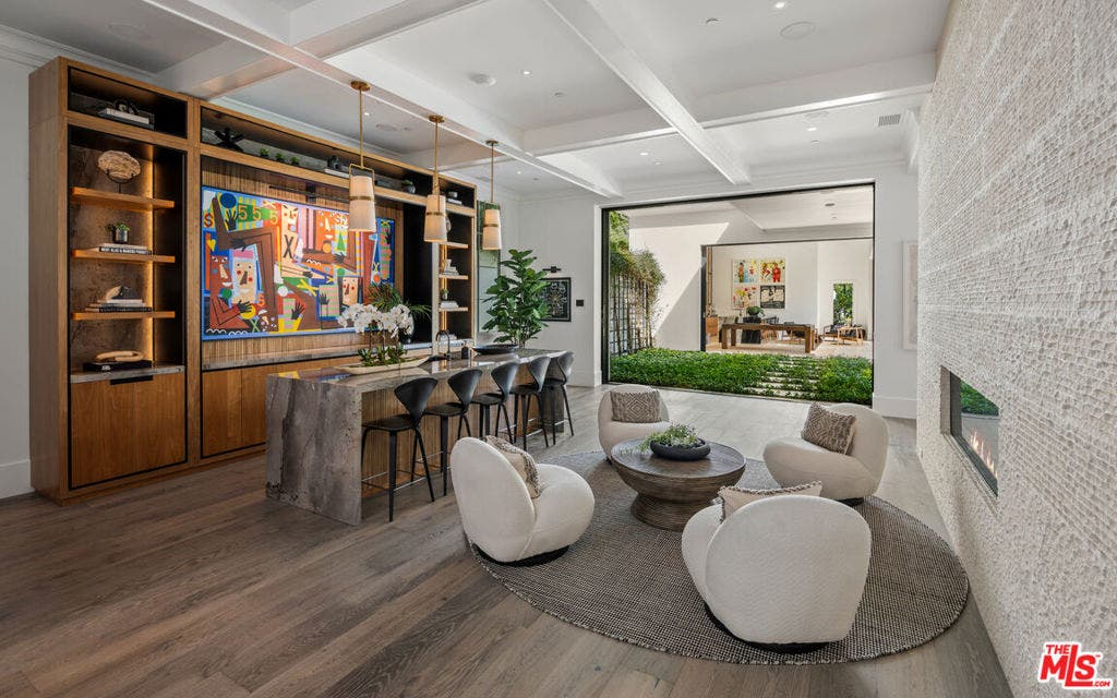 807 Cinthia Street, Beverly Hills, CA 90210 807 Cinthia Street, Beverly Hills, CA 90210