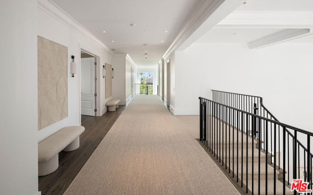 807 Cinthia Street, Beverly Hills, CA 90210 807 Cinthia Street, Beverly Hills, CA 90210