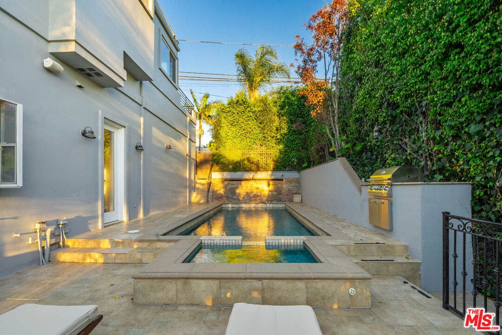 1425 N Tigertail Road, Los Angeles, CA 90049 1425 N Tigertail Road, Los Angeles, CA 90049