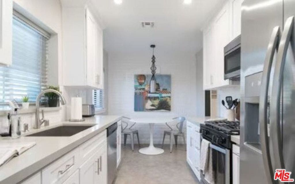13223 Moorpark Street, Sherman Oaks, CA 91423 13223 Moorpark Street, Sherman Oaks, CA 91423