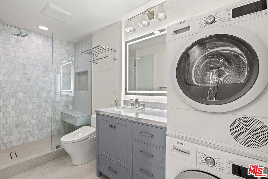 750 N Kings Road, #111, West Hollywood, CA 90069
