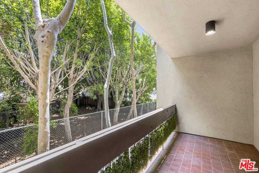 750 N Kings Road, #111, West Hollywood, CA 90069