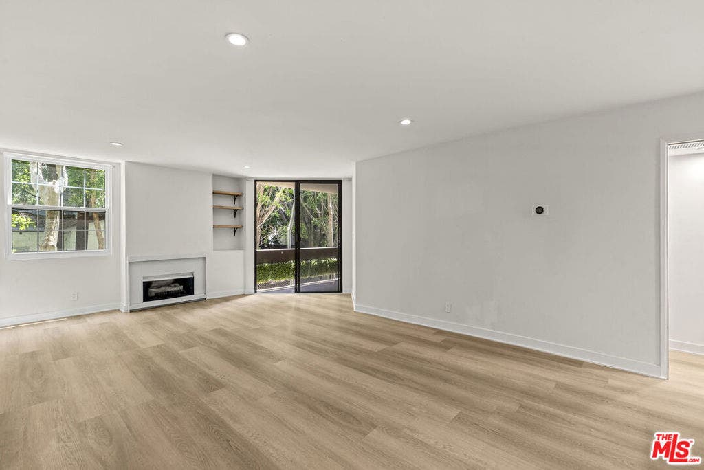 750 N Kings Road, #111, West Hollywood, CA 90069