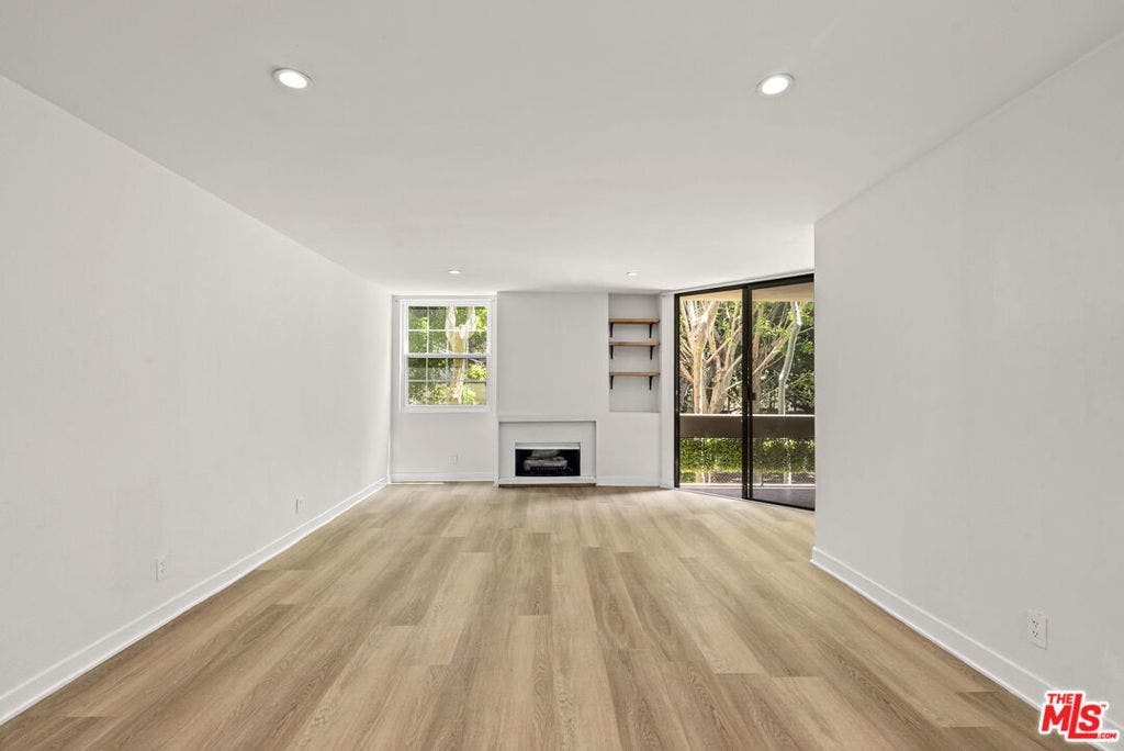 750 N Kings Road, #111, West Hollywood, CA 90069