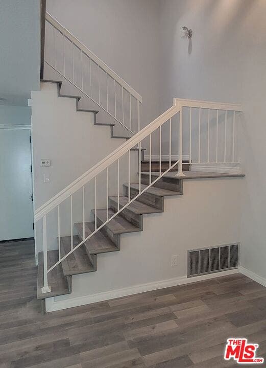 8740 Dartford Place, Inglewood, CA 90305