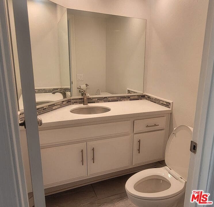 Powder room