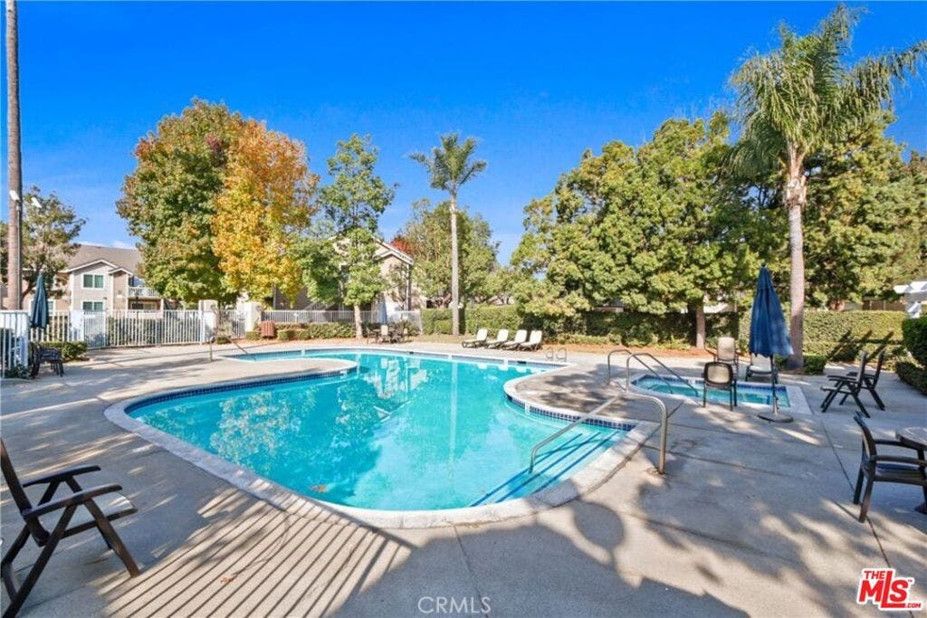 8740 Dartford Place, Inglewood, CA 90305
