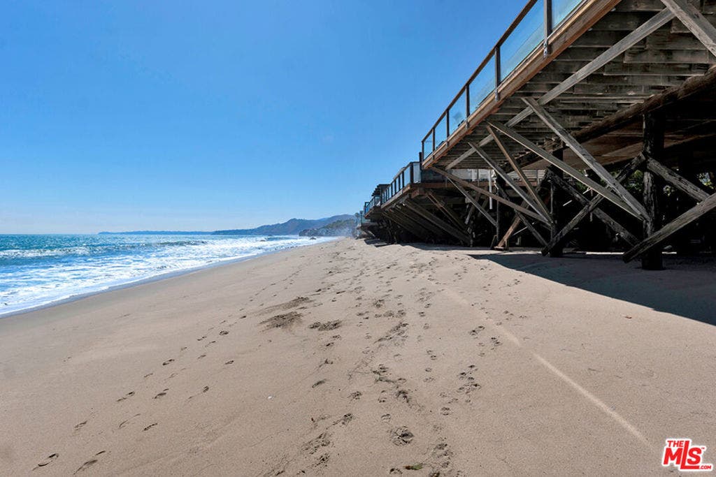 24528 MALIBU Road, Malibu, CA 90265 24528 MALIBU Road, Malibu, CA 90265