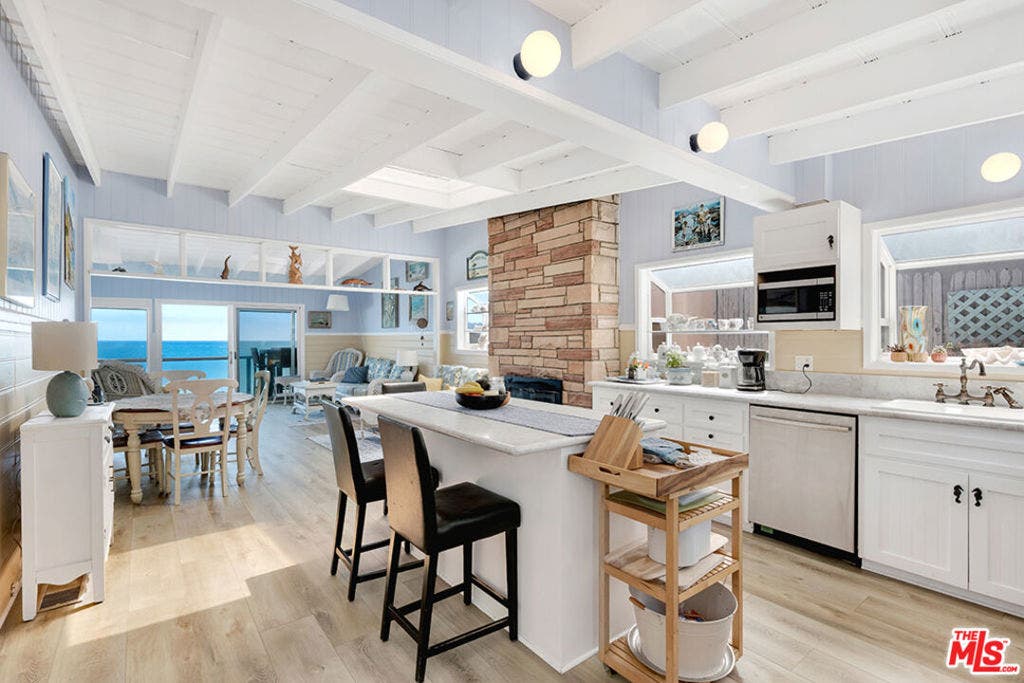 24528 MALIBU Road, Malibu, CA 90265 24528 MALIBU Road, Malibu, CA 90265