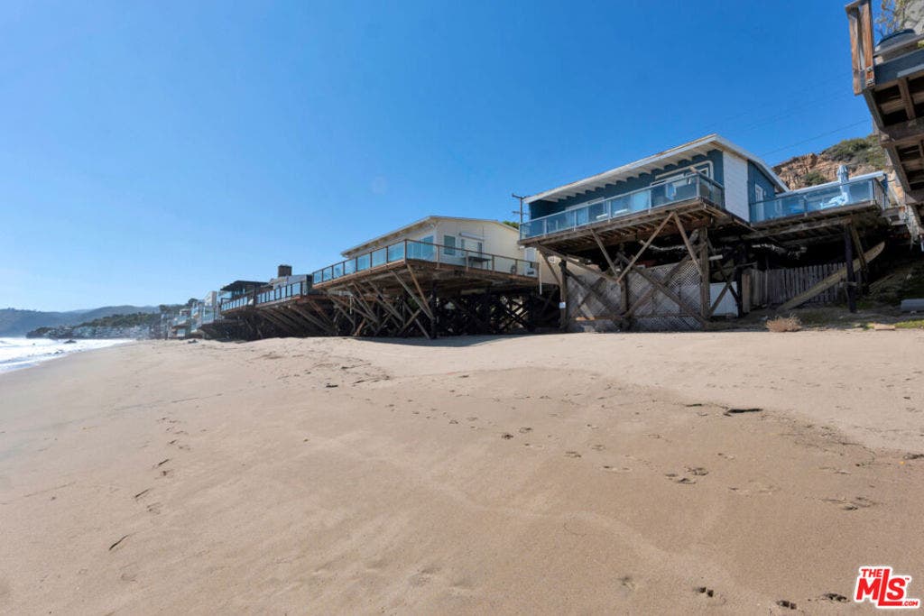 24528 MALIBU Road, Malibu, CA 90265 24528 MALIBU Road, Malibu, CA 90265