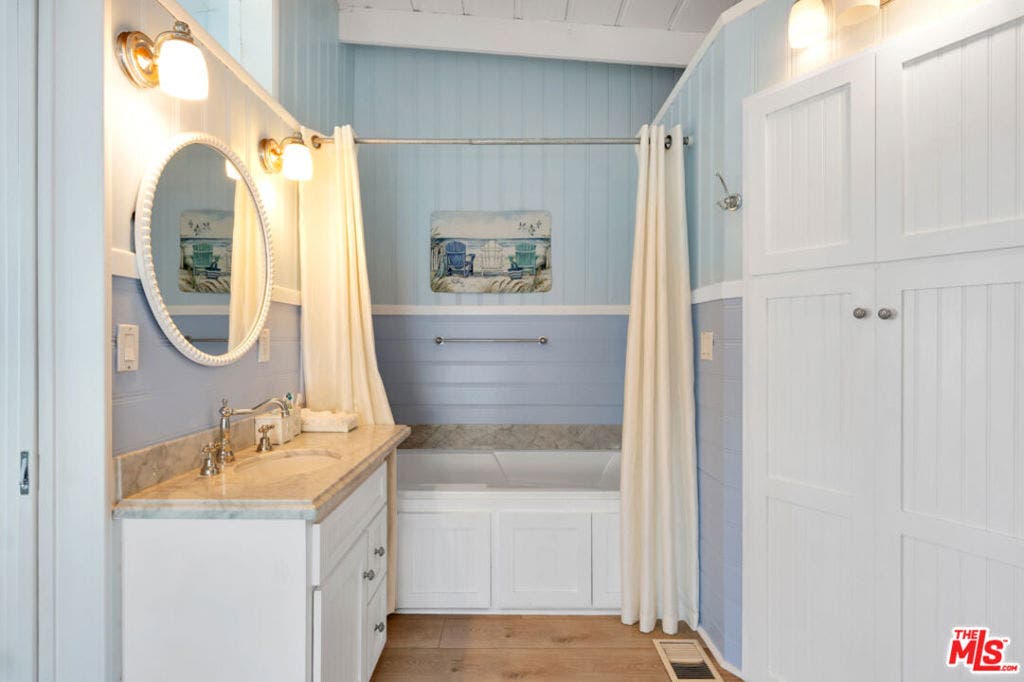 24528 MALIBU Road, Malibu, CA 90265 24528 MALIBU Road, Malibu, CA 90265