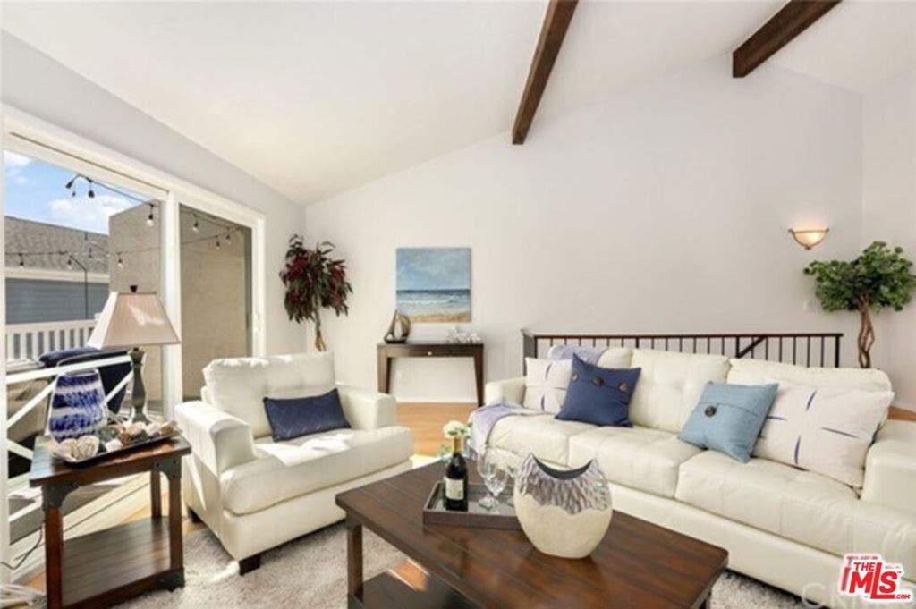 710 N GUADALUPE Avenue, #6, Redondo Beach, CA 90277 710 N GUADALUPE Avenue, #6, Redondo Beach, CA 90277