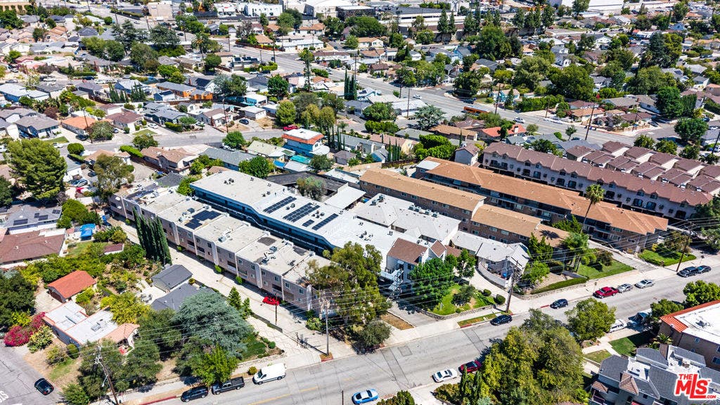 3239 Altura Avenue, La Crescenta, CA 91214 3239 Altura Avenue, La Crescenta, CA 91214