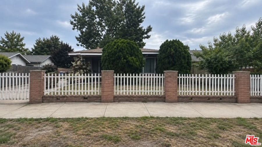 Property photo for 834 E 104th Street, Los Angeles, CA