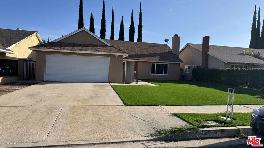 Property photo for 22136 Ballinger Street, Chatsworth, CA