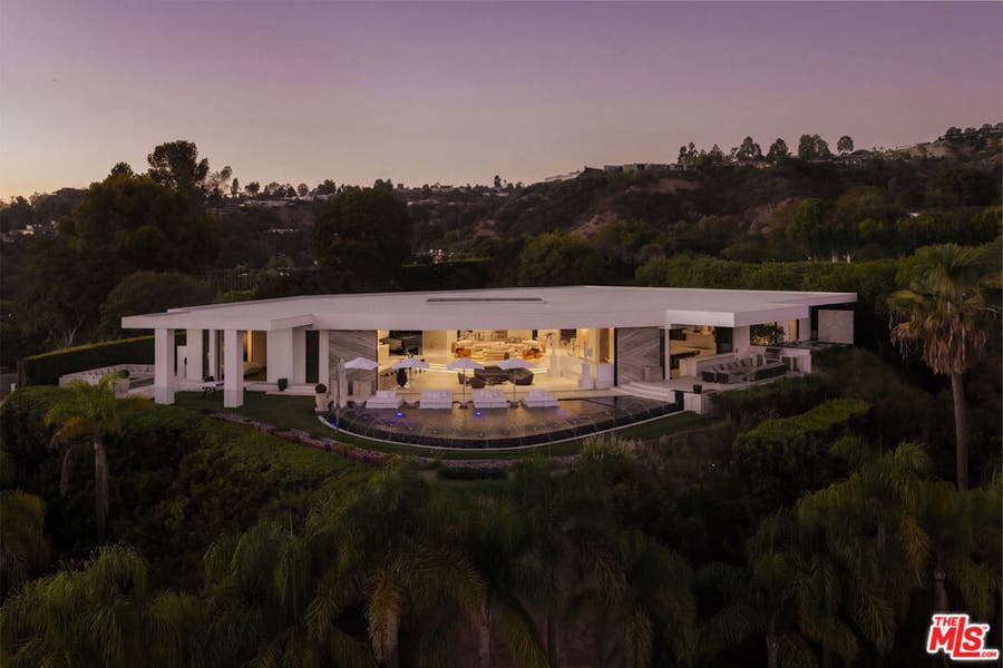 Property photo for 1181 N Hillcrest Road, Beverly Hills, CA