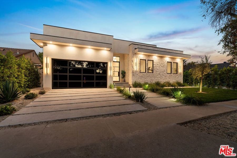 Property photo for 5814 Graves Avenue, Encino, CA