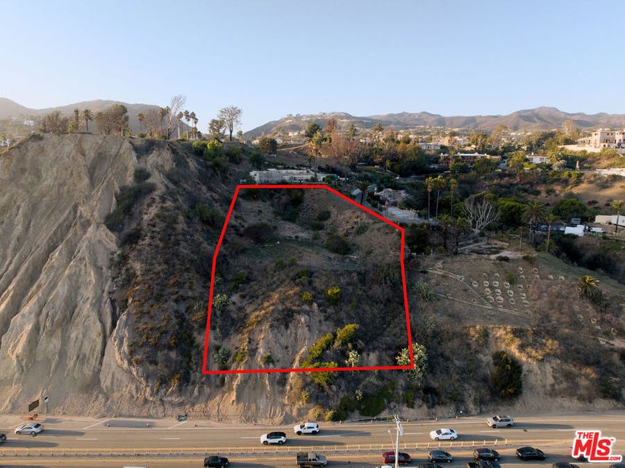 Property photo for 201 Mantua Road, Pacific Palisades, CA