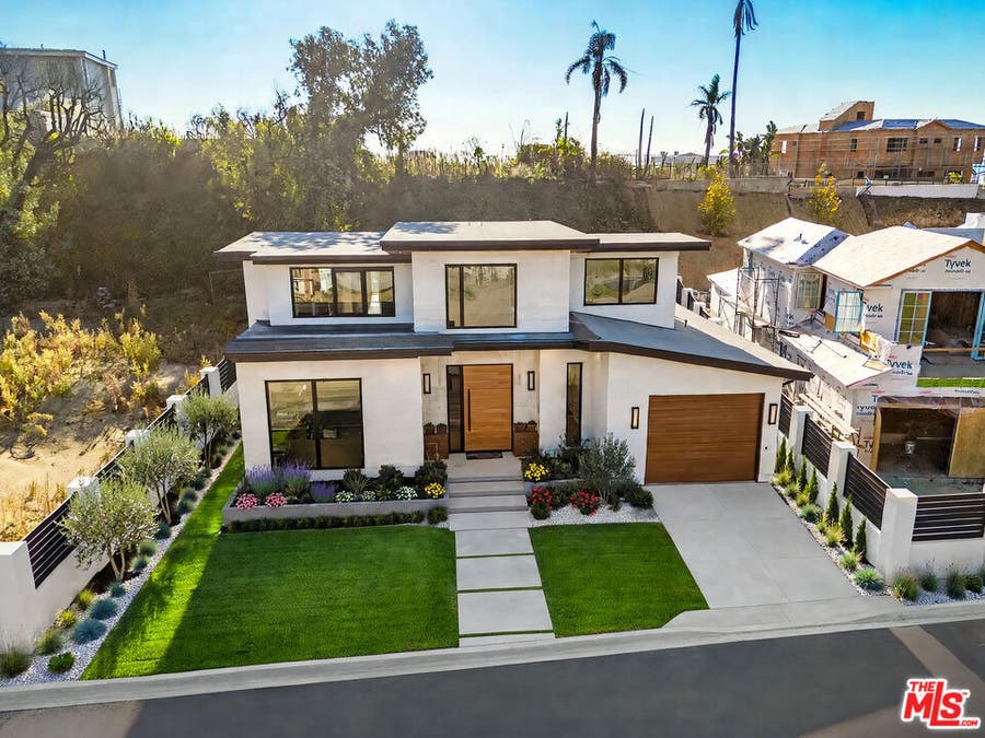 Property photo for 716 Jacon Way, Pacific Palisades, CA