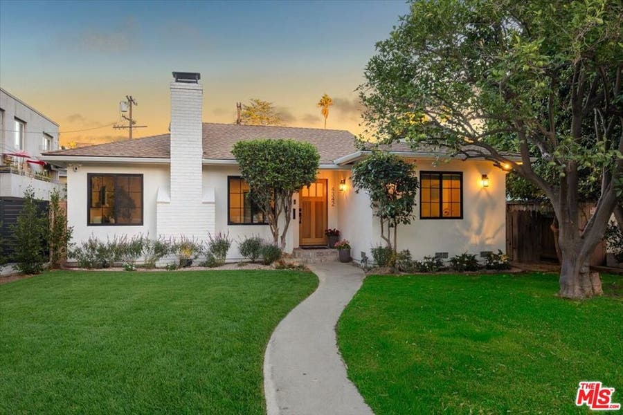 Property photo for 4342 Bellaire Avenue, Studio City, CA