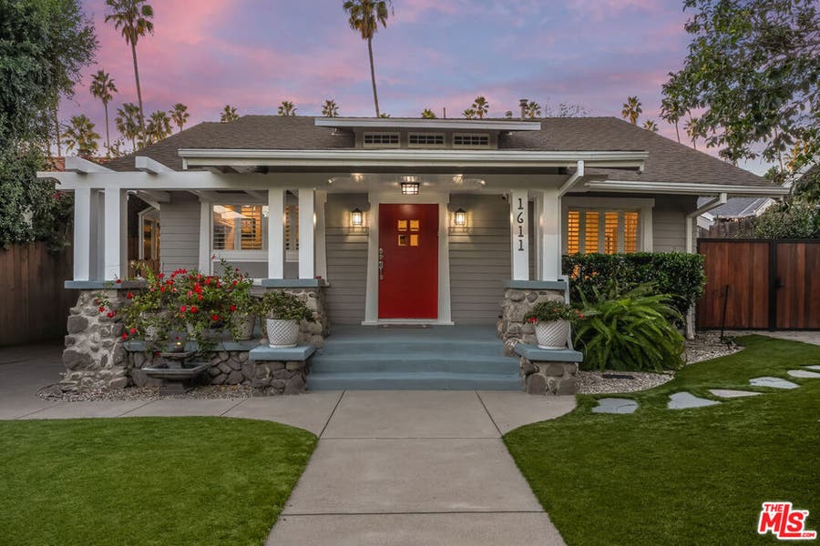 Property photo for 1611 N Gardner Street, Los Angeles, CA
