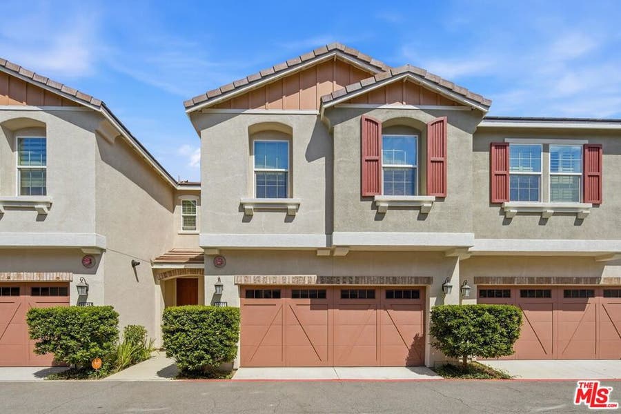 Property photo for 22077 Barrington Way, Santa Clarita, CA