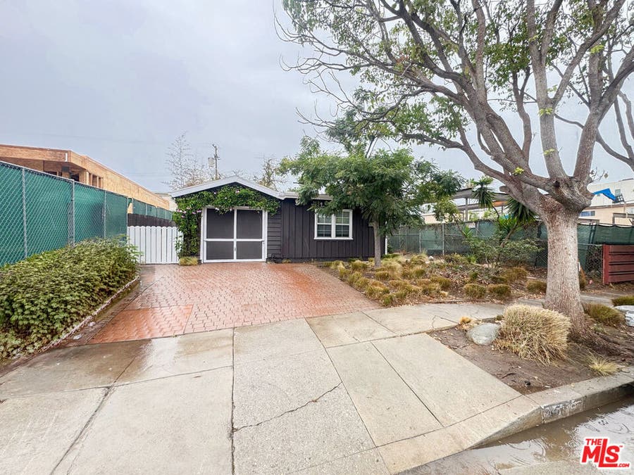Property photo for 3670 Kelton Avenue, Los Angeles, CA