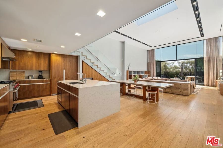 Property photo for 207 Hollister Avenue, Santa Monica, CA