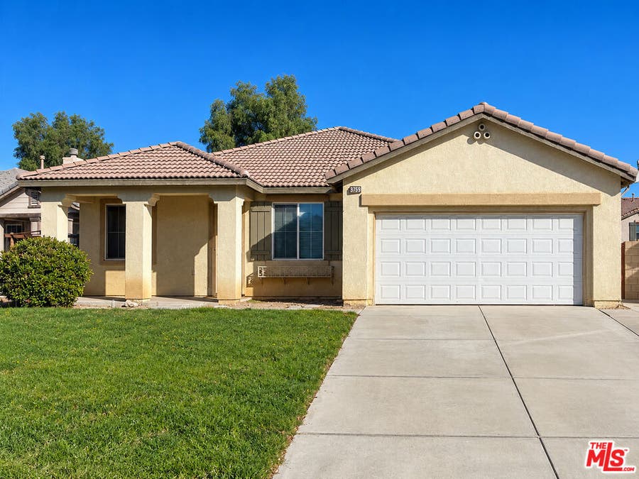 Property photo for 3759 Saddleback Drive, Palmdale, CA